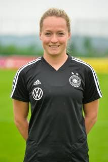 Lisa Schmitz Grassau, Deutschland, 27.05.2019, 27.05.2019, Grassau, Fussball, Fototermin DFB-Frauen, DFB DFL REGULATIONS PROHIBIT ANY USE OF PHOTOGRAPHS AS IMAGE SEQUENCES AND OR QUASI-VIDEO.