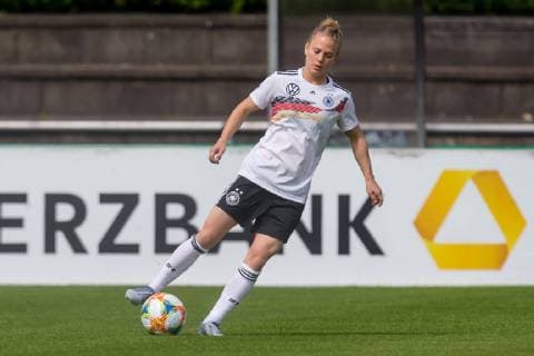 Grassau am Chiemsee, Germany 25.05.2019, WM-Vorbereitung Frauen-Nationalmannschaft, Leonie Maier (GER) in Aktion ( Defodi-09-541-016913