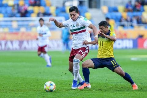29.05.2019 GDYNIA UL. OLIMPIJSKA (POLAND) PILKA NOZNA (FOOTBALL) MISTRZOSTWA SWIATA W PILCE NOZNEJ DO LAT 20 (FIFA UNDER 20 WORLD CUP) MECZ (GAME) EKWADOR U20 - MEKSYK U20 (ECUADOR U20 - MEXICO U20) NZ OSWALDO JESUS LEON MONTOYA, (P), ROBERTO DE LA ROSA, (L) FOTO TADEUSZ SKWIOT CYFRASPORT NEWSPIX.PL --- Newspix.pl  20190529TSCS6504
