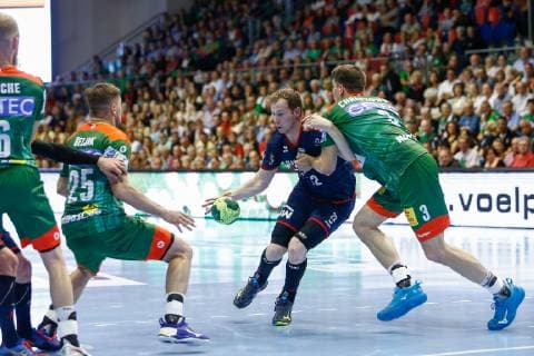 29.05.2019, xtgx, Handball DKB Bundesliga, SC Magdeburg - SG Bietigheim emspor, v.l. Jonas Link (Bietigheim), Piotr Chrapkowski (Magdeburg, 3) Zweikampf, Duell, Kampf, tackle GETEC Arena