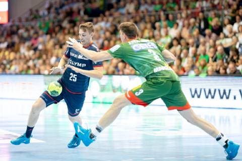 Maximilian Trost (Nr. 25 SG BBM Bietigheim) gegen Piotr Chrapkowski (Nr. 3 SC Magdeburg) SC Magdeburg vs SG BBM Bietigheim SC Magdeburg vs SG BBM Bietigheim, Handball, DKB Handball Bundesliga, Saison 2018 2019, 29.05.2019 Magdeburg Copyright: xDanielxReinelt xEibner-Pressefotox EP_drt