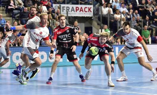 29.05.2019 - Handball - 1. Bundesliga DKB HBL - Saison 2018 2019 - 33. Spieltag: HC Erlangen Metropolregion Nürnberg HCE - MT Melsungen - OGo - Nebosja Simic (16, MT Melsungen ) Michael Haaß Haass (13, HC Erlangen HCE ) Jan Schäffer (25, HC Erlangen HCE ) Marino Maric (3, MT Melsungen )