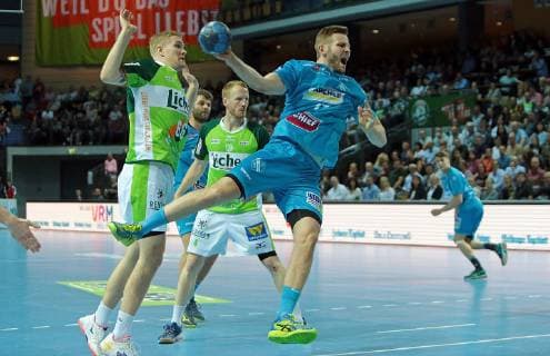 29.05.2019, xovx, Handball HBL, HSG Wetzlar - TVB Stuttgart emspor, v.l. Anton Lindskog (HSG Wetzlar), Michael Schweikardt (TBV Stuttgart), Stefan Kneer (HSG Wetzlar), Samuel Roethlisberger (TBV Stuttgart), Aktion . (DFL DFB REGULATIONS PROHIBIT ANY USE OF PHOTOGRAPHS as IMAGE SEQUENCES and or QUASI-VIDEO) Wetzlar