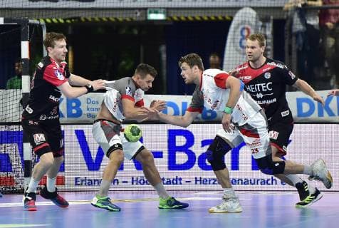 29.05.2019 - Handball - 1. Bundesliga DKB HBL - Saison 2018 2019 - 33. Spieltag: HC Erlangen Metropolregion Nürnberg HCE - MT Melsungen - OGo - Nikolai Link (33, HC Erlangen HCE ) Simon Birkefeldt (23, MT Melsungen ) Petter Overby ( 9, HC Erlangen HCE )