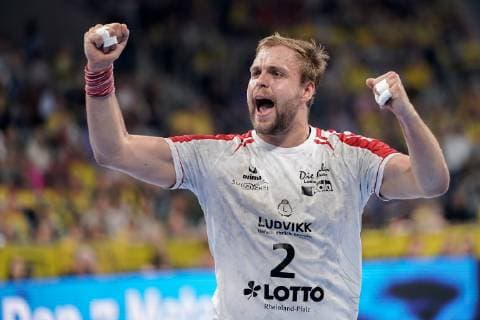 Frederic Stüber (Die Eulen, 2), jubelt über ein Tor, Jubel, Torjubel, Torerfolg, celebrate the goal, goal, celebration, Jubel ueber das Tor, optimistisch, Spielszene, Highlight, Action, Aktion, Einzelbild, 29.05.2019, Mannheim, Handball, DKB Bundesliga, Rhein-Neckar Löwen - TSG Ludwigshafen-Friesenheim (Die Eulen)