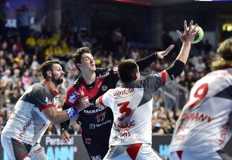 29.05.2019 - Handball - 1. Bundesliga DKB HBL - Saison 2018 2019 - 33. Spieltag: HC Erlangen Metropolregion Nürnberg HCE - MT Melsungen - OGo - Felix Danner (17, MT Melsungen ) Benedikt Kellner (17, HC Erlangen HCE ) Marino Maric (3, MT Melsungen )