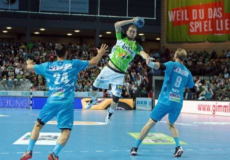 29.05.2019, xovx, Handball HBL, HSG Wetzlar - TVB Stuttgart emspor, v.l. Lukas von Deschwanden (TBV Stuttgart), Olle Forsell Schefvert (HSG Wetzlar), Michael Schweikardt (TBV Stuttgart), Aktion . (DFL DFB REGULATIONS PROHIBIT ANY USE OF PHOTOGRAPHS as IMAGE SEQUENCES and or QUASI-VIDEO) Wetzlar
