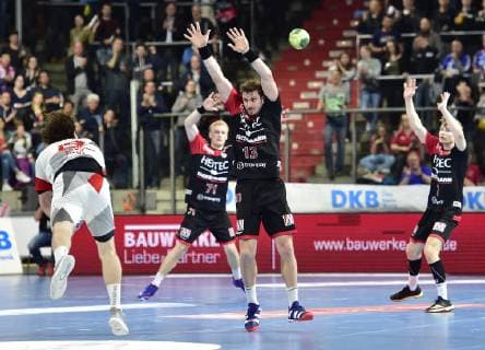 29.05.2019 - Handball - 1. Bundesliga DKB HBL - Saison 2018 2019 - 33. Spieltag: HC Erlangen Metropolregion Nürnberg HCE - MT Melsungen - OGo - Timm Schneider (19, MT Melsungen ) Michael Haaß Haass (13, HC Erlangen HCE )