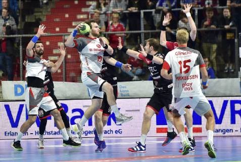 29.05.2019 - Handball - 1. Bundesliga DKB HBL - Saison 2018 2019 - 33. Spieltag: HC Erlangen Metropolregion Nürnberg HCE - MT Melsungen - OGo - Timm Schneider (19, MT Melsungen ) Michael Haaß Haass (13, HC Erlangen HCE )