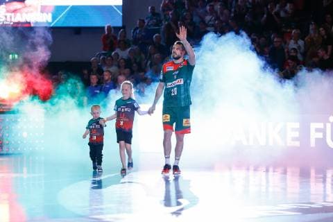 29.05.2019, xtgx, Handball DKB Bundesliga, SC Magdeburg - SG Bietigheim emspor, v.l. Verabschiedung von Mads Christiansen (Magdeburg, 20) GETEC Arena
