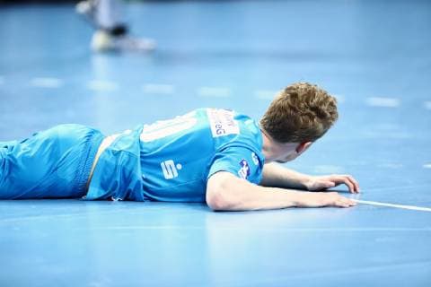 Sascha Pfattheicher (Stuttgart) liegt enttaeuscht auf dem Spielfeld HSG Wetzlar vs TVB Stuttgart, Handball, 1. Liga, 29.05.2019 HSG Wetzlar vs TVB Stuttgart, Handball, 1. Liga, 29.05.2019 Wetzlar Copyright: xWeissx Eibner-Pressefotox EP_rws