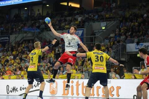 Gunnar Dietrich (Ludwigshafen) im Zweikampf mit Guojon Valur Sigurosson (Loewen) und Gedeon Guardiola (Loewen) beim Spiel Rhein Neckar Loewen vs. Die Eulen Ludwigshafen in der 1. Handball Bundesliga am 29.02.2019, Rhein Neckar Loewen vs. Die Eulen Ludwigshafen, Handball, 1. Handball Bundesliga, 29.02.2019 Mannheim Copyright: xMichaelxBermel Eibner-Pressefotox EP_mbl