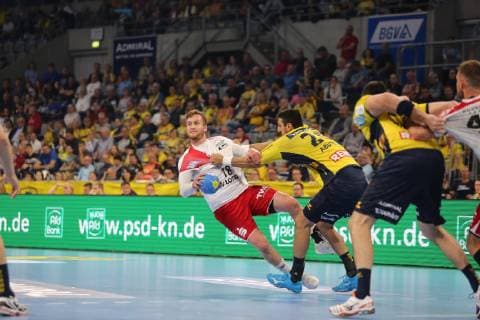 Alexander Feld (Ludwigshafen) im Zweikampf mit Ilija Abutovic (Loewen) beim Spiel Rhein Neckar Loewen vs. Die Eulen Ludwigshafen in der 1. Handball Bundesliga am 29.02.2019, Rhein Neckar Loewen vs. Die Eulen Ludwigshafen, Handball, 1. Handball Bundesliga, 29.02.2019 Mannheim Copyright: xMichaelxBermel Eibner-Pressefotox EP_mbl