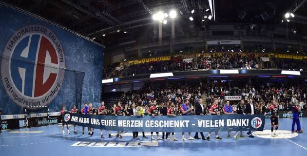 29.05.2019 - Handball - 1. Bundesliga DKB HBL - Saison 2018 2019 - 33. Spieltag: HC Erlangen Metropolregion Nürnberg HCE - MT Melsungen - OGo - Mannschaft Team mit Banner