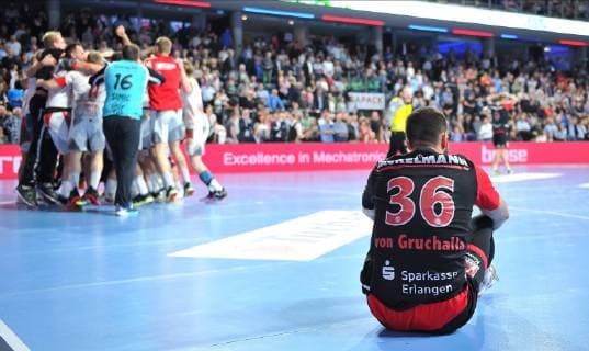 29.05.2019 - Handball - 1. Bundesliga DKB HBL - Saison 2018 2019 - 33. Spieltag: HC Erlangen Metropolregion Nürnberg HCE - MT Melsungen - OGo - Florian von Gruchalla (36, HC Erlangen HCE ) enttäuscht Enttäuschung nach Spielende