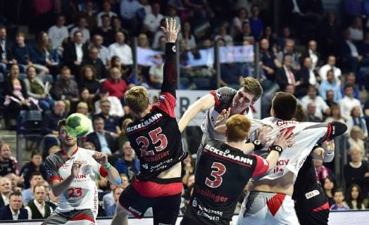 29.05.2019 - Handball - 1. Bundesliga DKB HBL - Saison 2018 2019 - 33. Spieltag: HC Erlangen Metropolregion Nürnberg HCE - MT Melsungen - OGo - Jan Schäffer (25, HC Erlangen HCE ) Nicolai Theilinger (3, HC Erlangen HCE )