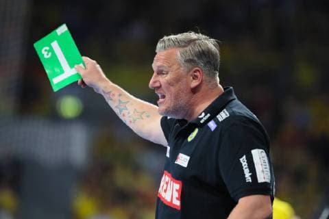 Rhein-Neckar-Loewen - Die Eulen Ludwigshafen Mannheim, Deutschland 29. Mai 2019 Handball Bundesliga; 33. Spieltag, in der SAP-Arena. Trainer Nikolaj Jacobsen (Loewen), Aktion Einzelbild unzufrieden enttäuscht enttaeuscht niedergeschlagen frustriert Gestik Geste gestikuliert Mimik starker Gesichtsausdruck Emotion