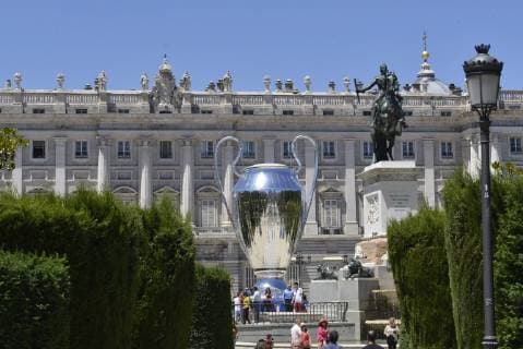 General Views and Fans with the UEFA Champions League trophy in Madrid , Thursday, May 30, 2019 Cordon Press