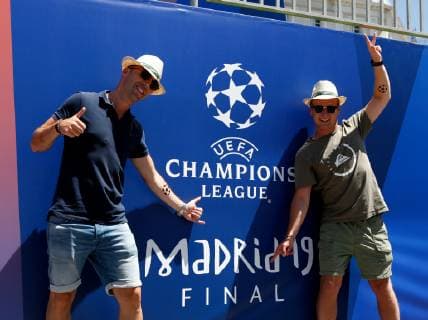 SOCCER - CL, Tottenham vs Liverpool MADRID,SPAIN,31.MAY.19 - SOCCER - UEFA Champions League, final, Tottenham Hotspur vs Liverpool FC, preview. Image shows fans at Puerta del Sol. GEPAxpictures xDavidxRodriguez
