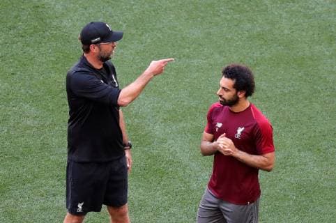 Fußball, CL Finale, FC Liverpool Abschlusstraining Liverpool s manager Juergen Klopp (L) and winger Mohamed Salah (R) attend a team s training session at the Wanda Metropolitano stadium in Madrid, Spain, 31 May 2019. Liverpool FC will face Tottenham Hotspur in the 2019 UEFA Champions League final at the Wanda Metropolitano stadium in Madrid, Spain, on 01 June 2019. UCL Final 2019 - Liverpool FC training !ACHTUNG: NUR REDAKTIONELLE NUTZUNG!  Copyright: xJuanjoxMartinx GRAF1444 20190531-636949226184333878