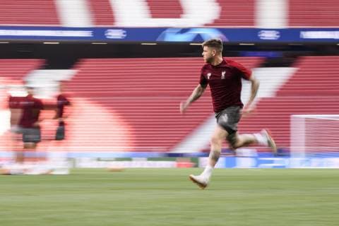 Fußball, CL Finale, FC Liverpool Abschlusstraining 31.05.2019, xkvx, Fussball UEFA Champions League Finale, Tottenham Hotspur - FC Liverpool Training und PK emspor, v.l. Jordan Henderson (FC Liverpool) (DFL DFB REGULATIONS PROHIBIT ANY USE OF PHOTOGRAPHS as IMAGE SEQUENCES and or QUASI-VIDEO) Madrid