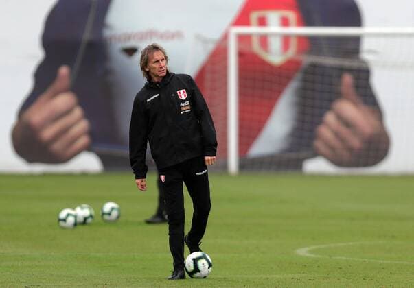 Peru s national soccer team head coach Ricardo Gareca participates in a training session to prepare the 2019 Brazil Copa America, at the Videna sports complex, in Lima, Peru, 31 May 2019. Peru s national soccer team training session !ACHTUNG: NUR REDAKTIONELLE NUTZUNG!  Copyright: xErnestoxAriasx AME8670 20190531-636949284208707155