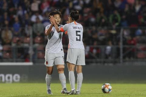 Fußball, Damen Länderspiel, Frankreich - China Joie sur le but de Wang Shanshan (Chine) - Wang Shuang (Chine) - Wu Haiyan (Chine) FOOTBALL FEMININ : France Vs Chine - Amical - 31 05 2019 MichaelBaucher Panoramic 