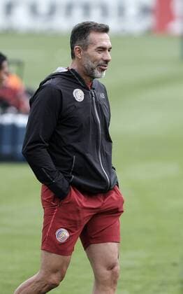 Costa Rica s national soccer team head coach Gustavo Matosas participates in a training session to prepare a friendly match against peru for the Copa Oro 2019, in San Jose, Costa Rica, 31 May 2019. Costa Rica s national soccer team training session !ACHTUNG: NUR REDAKTIONELLE NUTZUNG!  Copyright: xJeffreyxArguedasx AME8887 20190531-636949426341294652