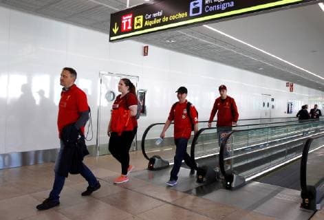 British soccer fans arrive to Adolfo Suarez Barajas airport in Madrid, Spain, hours before the Champions League Final match, 01 June 2019. Liverpool and Tottenham will be playing the Champions League final match at Wanda Metropolitano stadium in the evening. British soccer fans in Madrid !ACHTUNG: NUR REDAKTIONELLE NUTZUNG!  Copyright: xEduardoxOyanax GRAF1844 20190601-636949857646890234