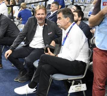 Handball, EHF CL, Final Four, Telekom Veszprem HC - PGE Vive Kielce Smalltalk zwischen Martin Schwalb und Heiner Brand, Handball, Männer, Velux EHF Final Four, 1. Halbfinale, Telekom Veszprem HC vs PGE Vive Kielce, 01.06.19 Köln Lanxess-Arena Nordrhein-Westfalen Germany
