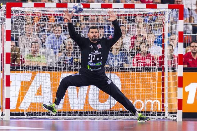 Köln, Deutschland 01. Juni 2019: Handball - EHF CL Halbfinale - Telekom Veszprem HC vs. PGE Vive Kielce Torhueter Arpad Sterbik (Veszprem) Köln Lanxess Arena Deutschland