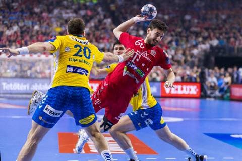 Köln, Deutschland 01. Juni 2019: Handball - EHF CL Halbfinale - Telekom Veszprem HC vs. PGE Vive Kielce v.li. Mariusz Jurkiewicz (Kielce), Mate Lekai (Veszprem) Köln Lanxess Arena Deutschland