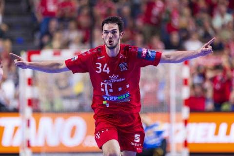 Köln, Deutschland 01. Juni 2019: Handball - EHF CL Halbfinale - Telekom Veszprem HC vs. PGE Vive Kielce v.li. Petar Nenadic (Veszprem) Köln Lanxess Arena Deutschland