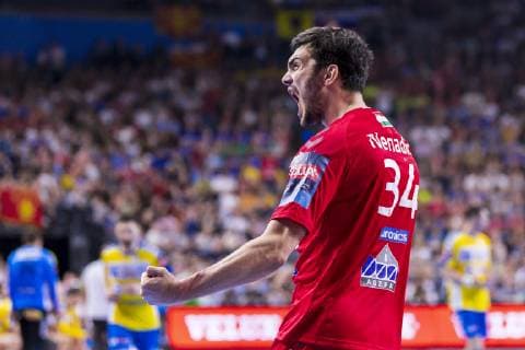 Köln, Deutschland 01. Juni 2019: Handball - EHF CL Halbfinale - Telekom Veszprem HC vs. PGE Vive Kielce Petar Nenadic (Veszprem) Jubel Freude Emotion Torjubel Torschuetze Torschütze Köln Lanxess Arena Deutschland