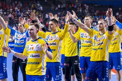 Köln, Deutschland 01. Juni 2019: Handball - EHF CL Halbfinale - Telekom Veszprem HC vs. PGE Vive Kielce die Mannschaft von Kielce, unzufrieden enttäuscht enttaeuscht niedergeschlagen frustriert, Köln Lanxess Arena Deutschland