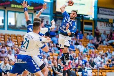 Björn Zintel 31 (TV 05 07 Huettenberg) waehrend der Begegnung in der Handball 2. Bundesliga (Herren) - Saison 2018-2019 zwischen Dessau-Rosslauer HV 06 und TV 05-07 Hüttenberg in der Anhalt Arena am 1. June 2019 in Dessau-Rosslau, Sachsen Anhalt, Deutschland