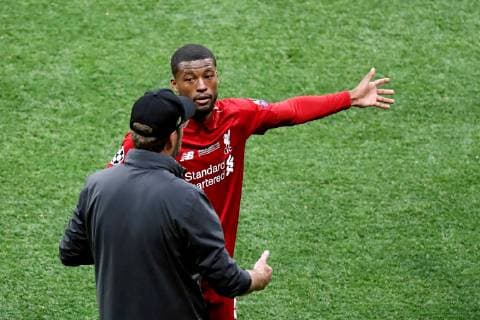 Liverpool s head coach Juergen Klopp (L) taks with his midfielder Georginio Wijnaldum (R) during the UEFA Champions League final between Tottenham Hotspur and Liverpool FC at Wanda Metropolitano stadium in Madrid, Spain, 01 June 2019. UCL Final 2019 - Tottenham Hotspur vs Liverpool FC !ACHTUNG: NUR REDAKTIONELLE NUTZUNG!  Copyright: xJuanxCarlosxHidalgox GRAF2215 20190601-636950221855154927