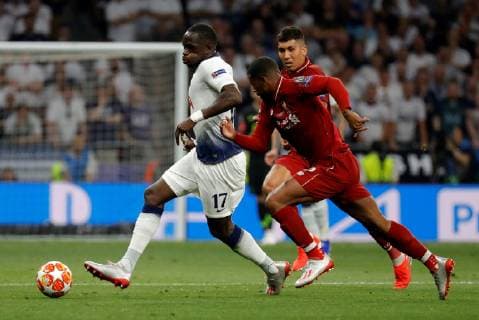 Tottenham s midfielder Moussa Sissoko (L) duels for the ball against Liverpool s midfielder Wijnaldum (R) during the UEFA Champions League final between Tottenham Hotspur and Liverpool FC at Wanda Metropolitano stadium in Madrid, Spain, 01 June 2019. UCL Final 2019 - Tottenham Hotspur vs Liverpool FC !ACHTUNG: NUR REDAKTIONELLE NUTZUNG!  Copyright: xJuanjoxMartínx GRAF2232 20190601-636950230906157804