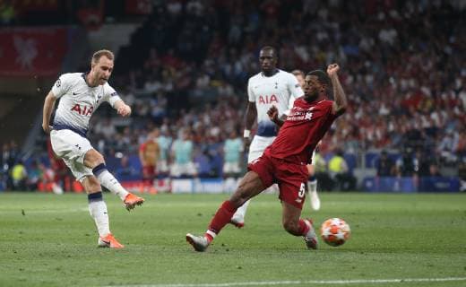 Tottenham Hotspur v Liverpool UEFA Champions League Final Christian Eriksen of Tottenham Hotspur shoots for goal during the UEFA Champions League Final at the Wanda Metropolitano Stadium, Madrid Content Not Available For UK Newspapers Copyright: xPaulxChestertonx FIL-13310-0191