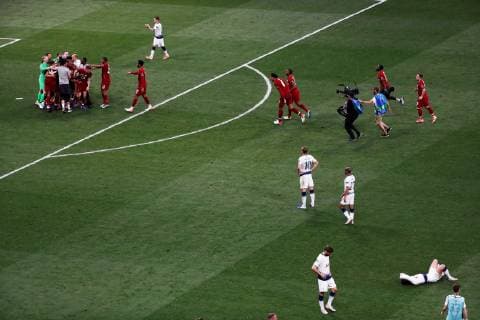 Tottenham and Liverpool players react after the UEFA Champions League final between Tottenham Hotspur and Liverpool FC at Wanda Metropolitano stadium in Madrid, Spain, 01 June 2019. UCL Final 2019 - Tottenham Hotspur vs Liverpool FC !ACHTUNG: NUR REDAKTIONELLE NUTZUNG!  Copyright: xJuanxCarlosxHidalgox GRAF2308 20190601-636950273416450855