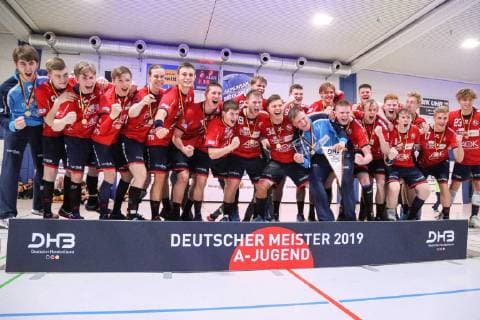 Sport Bilder des Tages SG Flensburg-Handewitt vs Rhein Neckar Loewen, Handball, maennliche A-Jugend, Deutsche Meisterschaft, Finale, Bundesliga, 01.06.19 Siegerehrung