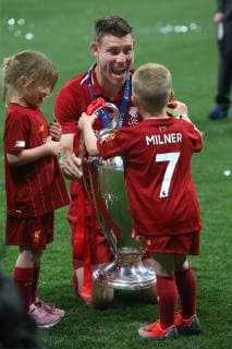 Tottenham Hotspur v Liverpool UEFA Champions League Final James Milner of Liverpool and his family at the end of the UEFA Champions League Final at the Wanda Metropolitano Stadium, Madrid Content Not Available For UK Newspapers Copyright: xPaulxChestertonx FIL-13310-0490