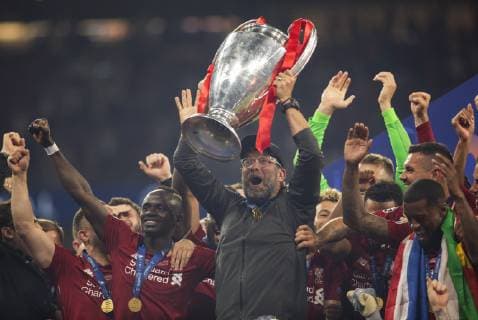 Madrid, 01.06.2019 Trainer Jürgen Klopp (Liverpool) mit Pokal Tottenham Hotspur - FC Liverpool