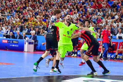 Handball, EHF CL, Final Four, FC Barcelona - HC Vardar Skopje VELUX EHF FINAL4 2019 VELUX EHF FINAL4 2019 Halbfinale Barca Lassa - HC Vardar 01.06.2019 LANXESS Arena Köln Raul Entrerrios ( 9 Barca Lassa) bricht durch die Abwehr. Köln. 01.06.19 Handball , Nordrhein-Westfalen Deutschland