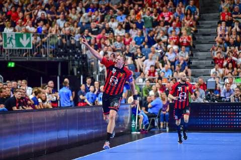 Handball, EHF CL, Final Four, FC Barcelona - HC Vardar Skopje VELUX EHF FINAL4 2019 VELUX EHF FINAL4 2019 Halbfinale Barca Lassa - HC Vardar 01.06.2019 LANXESS Arena Köln Dainis Kristopans ( 10 Vardar) bejubelt seinen Treffer. Köln. 01.06.19 Handball , Nordrhein-Westfalen Deutschland