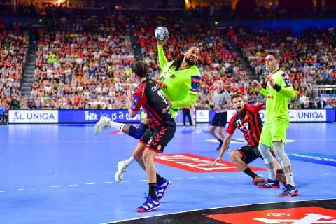Handball, EHF CL, Final Four, FC Barcelona - HC Vardar Skopje VELUX EHF FINAL4 2019 VELUX EHF FINAL4 2019 Halbfinale Barca Lassa - HC Vardar 01.06.2019 LANXESS Arena Köln Gilberto Brito Duarte ( 28 Barca Lassa) bricht durch. Köln. 01.06.19 Handball , Nordrhein-Westfalen Deutschland