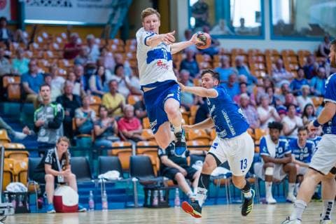 Johannes Wasielewskie 18 (Dessau-Rosslauer HV 06), Tim Lauer 13 (TV 05 07 Huettenberg) waehrend der Begegnung in der Handball 2. Bundesliga (Herren) - Saison 2018-2019 zwischen Dessau-Rosslauer HV 06 und TV 05-07 Hüttenberg in der Anhalt Arena am 1. June 2019 in Dessau-Rosslau, Sachsen Anhalt, Deutschland