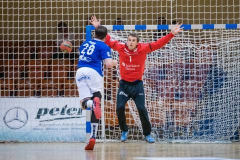 Dominik Plaue 1 (Dessau-Rosslauer HV 06), Tobias Hahn 26 (TV 05 07 Huettenberg) waehrend der Begegnung in der Handball 2. Bundesliga (Herren) - Saison 2018-2019 zwischen Dessau-Rosslauer HV 06 und TV 05-07 Hüttenberg in der Anhalt Arena am 1. June 2019 in Dessau-Rosslau, Sachsen Anhalt, Deutschland