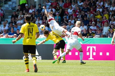 Tobias Missner (Borussia Dortmund 03), im Zweikampf mit Manuel Reutter (VfB Stuttgart 02), VfB Stuttgart U19 vs. Borussia Dortmund U19, Fussball, Herren, U19, Finale Deutsche Meisterschaft, Saison 18 19, GER, 02.06.2019, DFB REGULATIONS PROHIBIT ANY USE OF PHOTOGRAPHS AS IMAGE SEQUENCES AND OR QUASI-VIDEO, VfB Stuttgart U19 vs. Borussia Dortmund U19, Fussball, Herren, U19, Finale Deutsche Meisterschaft, Saison 18 19, GER, 02.06.2019 Grossaspach
