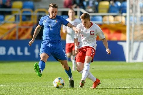 Fußball, U20 WM, Italien - Polen June 2, 2019 - Gdynia, Pomerania, Poland - Davide Frattesi from Italy (L) and Michal Skoras from Poland (R) during FIFA World Cup, WM, Weltmeisterschaft, Fussball U-20 1 8 final match between Poland - Italy at the City Stadium in Gdynia FIFA World Cup U-20: Poland - Italy - ZUMAs227 20190602_zip_s227_012 Copyright: xMateuszxSlodkowskix